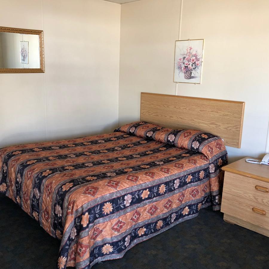 Bluebird Motel Innisfail 外观 照片