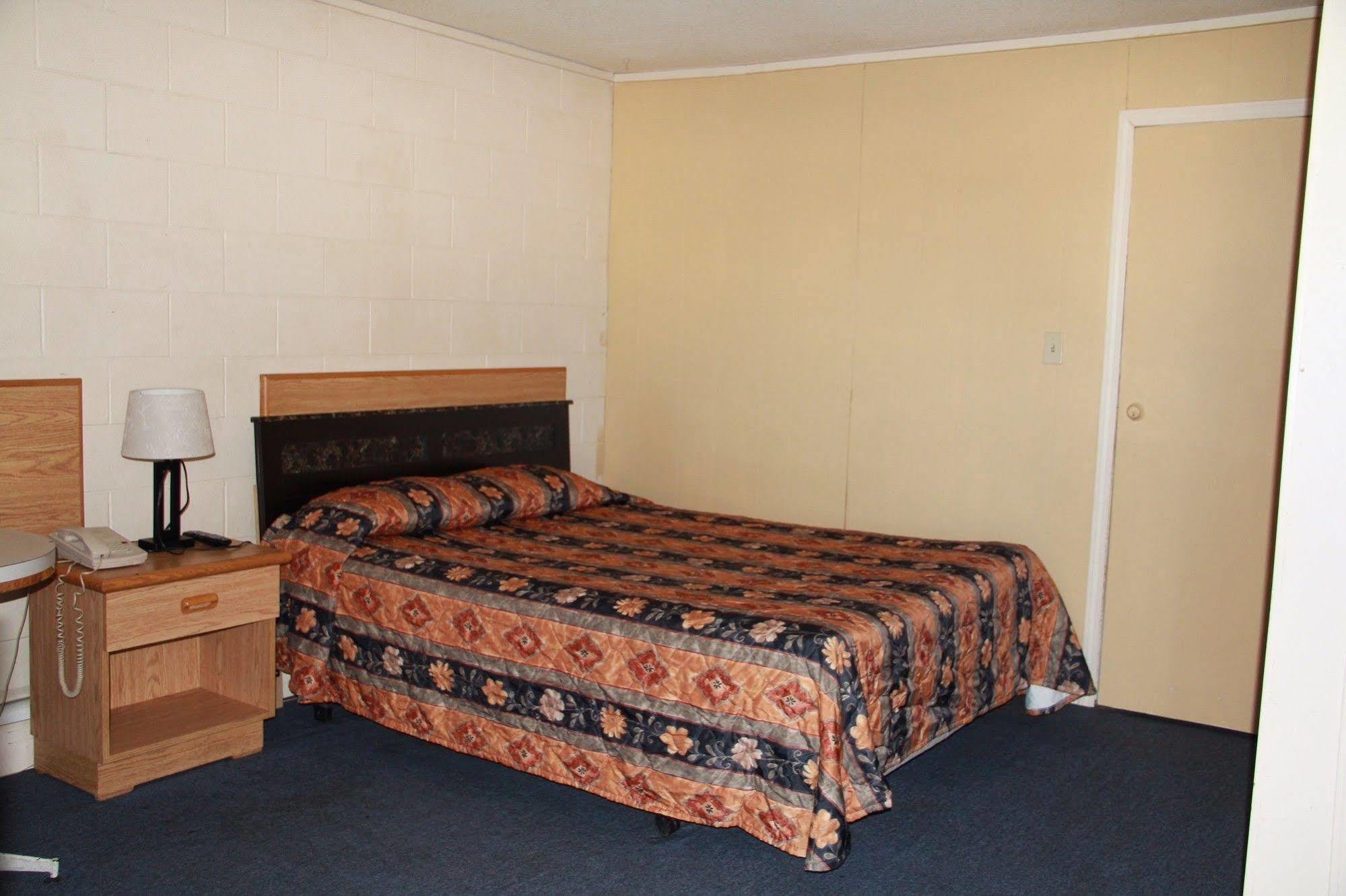 Bluebird Motel Innisfail 外观 照片