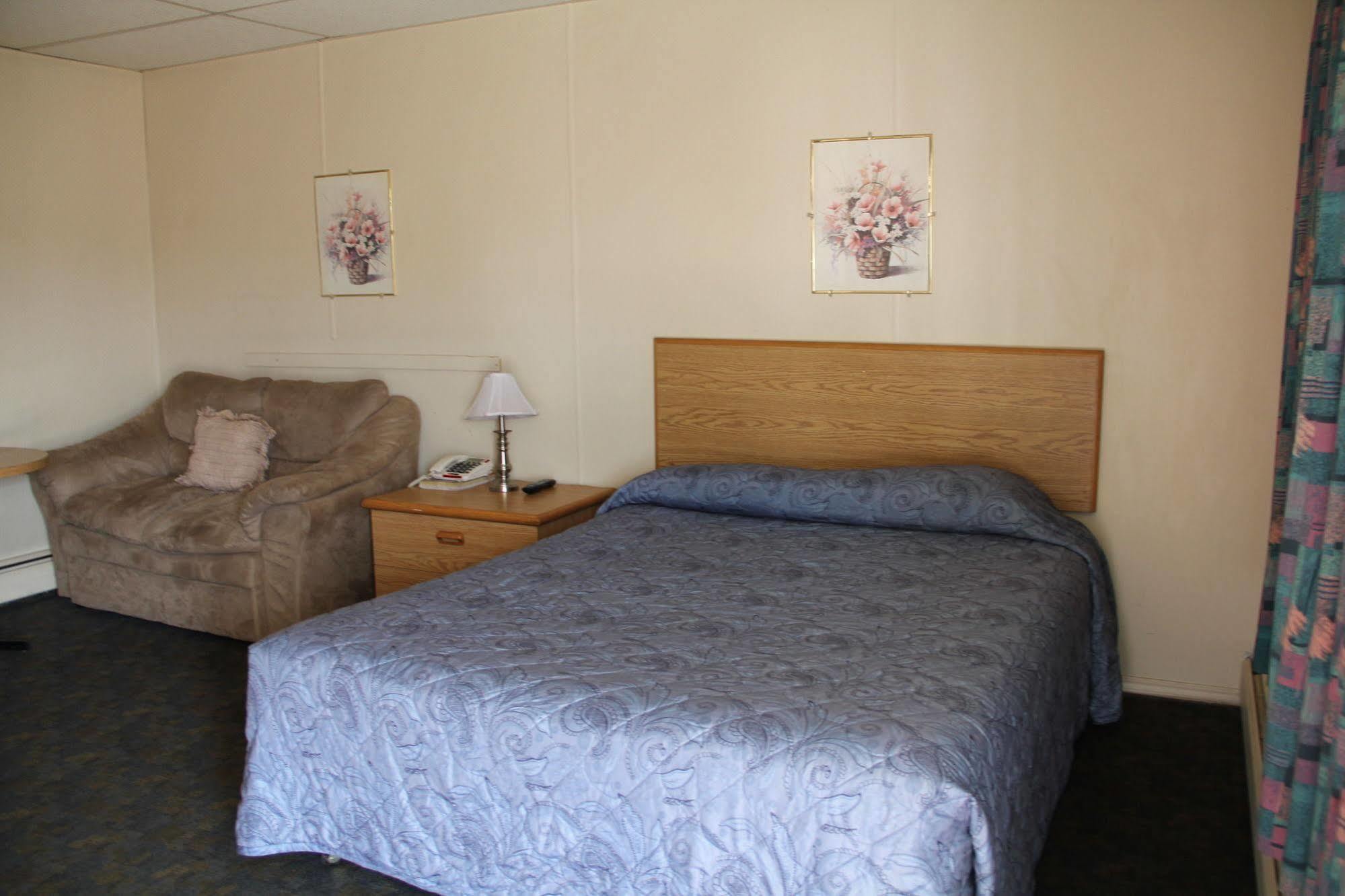 Bluebird Motel Innisfail 外观 照片